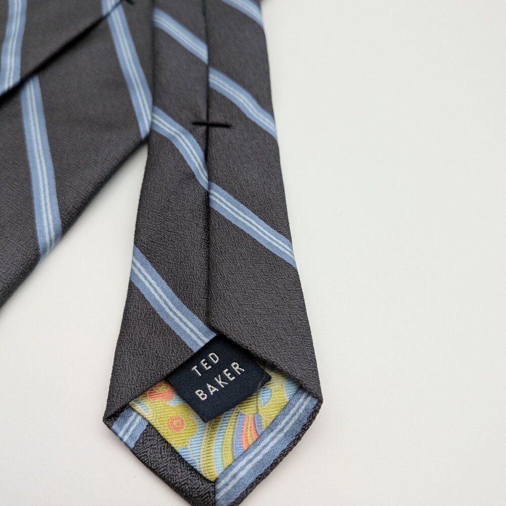Ted Baker London 100% Silk Black / Blue Striped Tie USA made - Picture 6 of 7